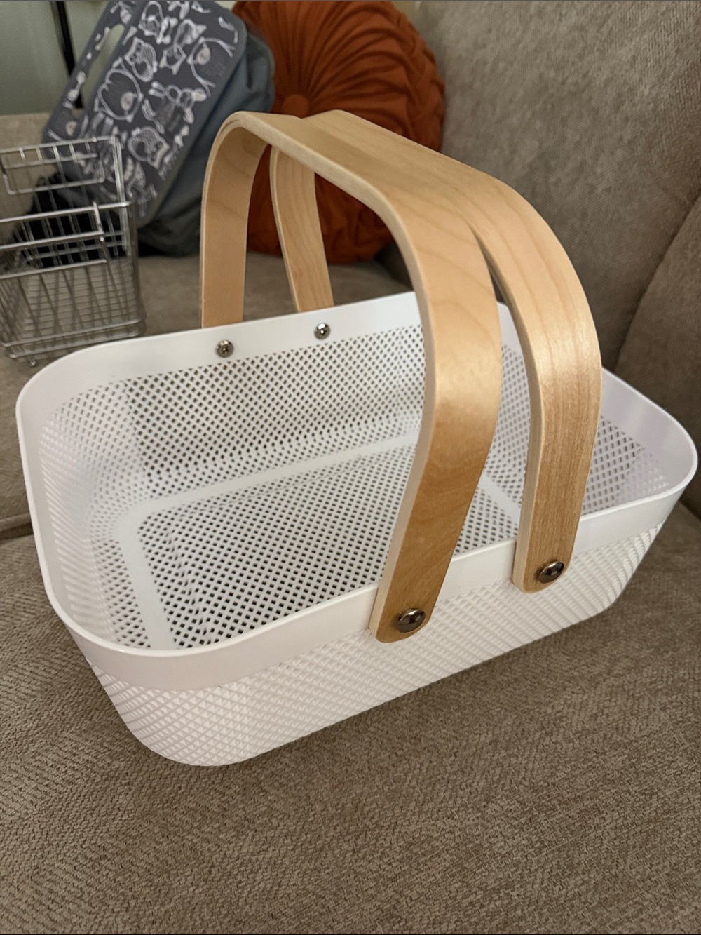 White plastic Mesh Basket with Natural Wood Handles -